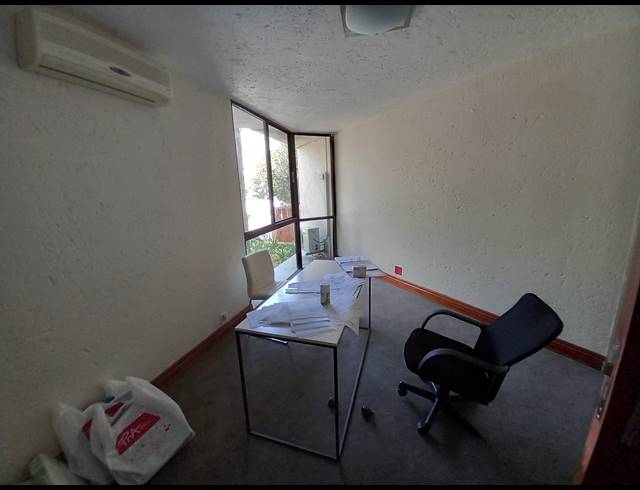 775M² OFFICE TO LET IN BRYANSTON